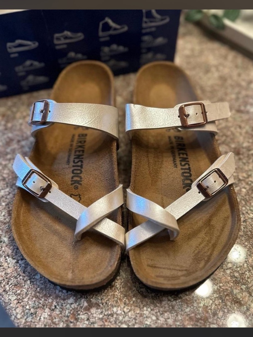 Birkenstock Mayari Pearl Size 36 Regular New in box